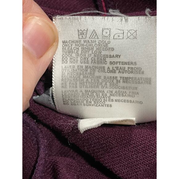 New Balance Women's Size Medium Performance Pullover Hoodie Maroon Magenta - Picture 9 of 9